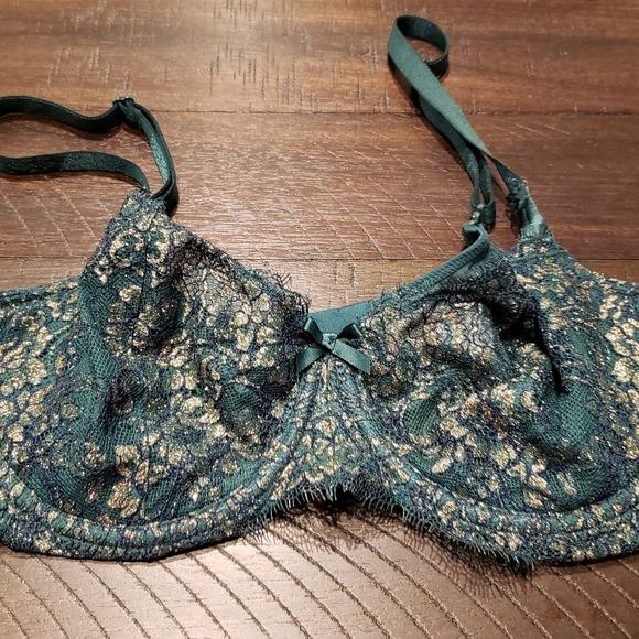 Victorias Secret PINK NWT Floral Gold Stud Black Date Push Up Bra Size 34DD